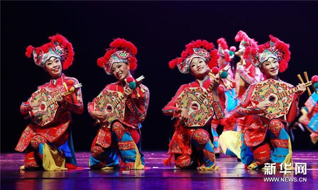 （新华视界）（1）第五届“荷花少年”全国舞蹈展演在京举行
