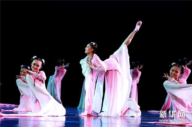 （新华视界）（5）第五届“荷花少年”全国舞蹈展演在京举行
