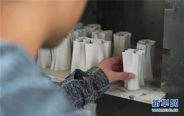 （社会）（3）江西景德镇：3D打印让制作陶瓷更轻松