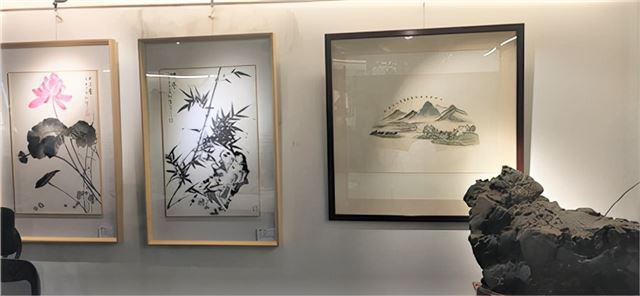 “不负韶华”美术作品展在京开幕